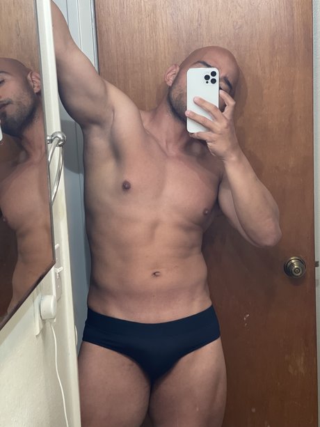 Mizrha Sanz star top img