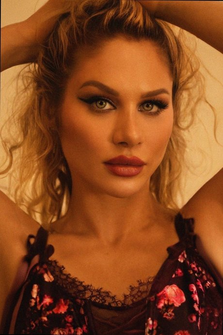 Miss Ursula xxx actress photo