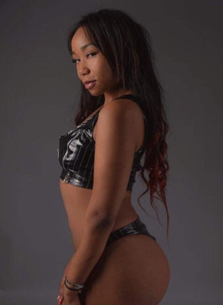 MisssFoxDoll hd model image