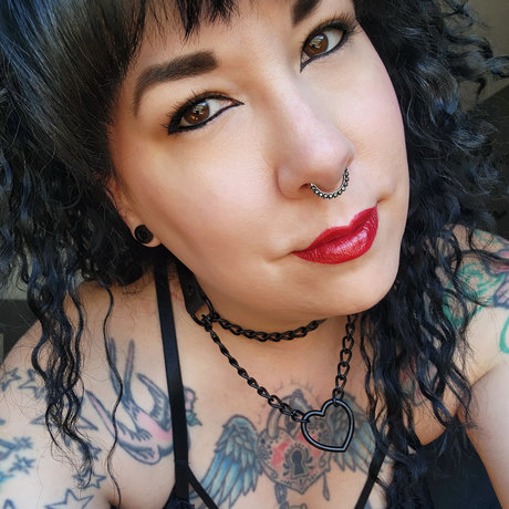 Miss Remi model adult pictures