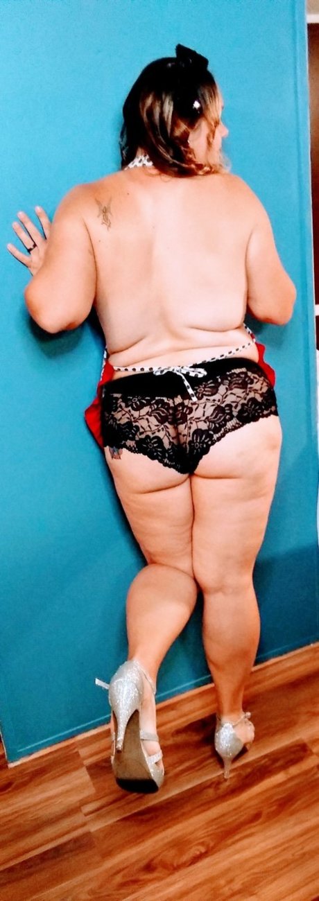 Miss Muffin sexy model images