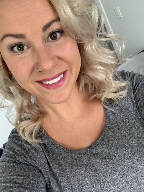 MissLee3 star top galleries