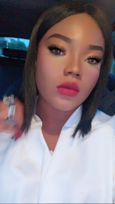 Miss Eliane erotic actress photo