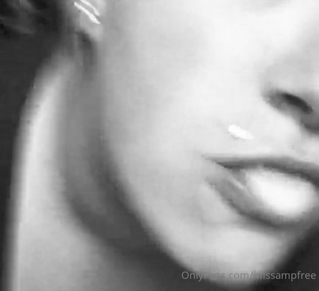 Missampxxxfree adult model image