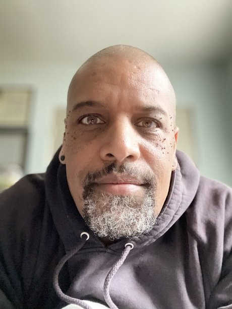 NakEddBater nudes actress pic