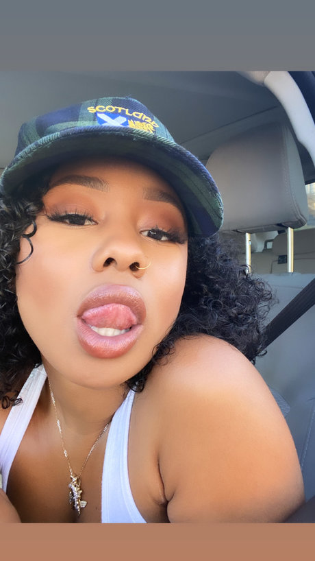 Najee Chanel model nudes gallery