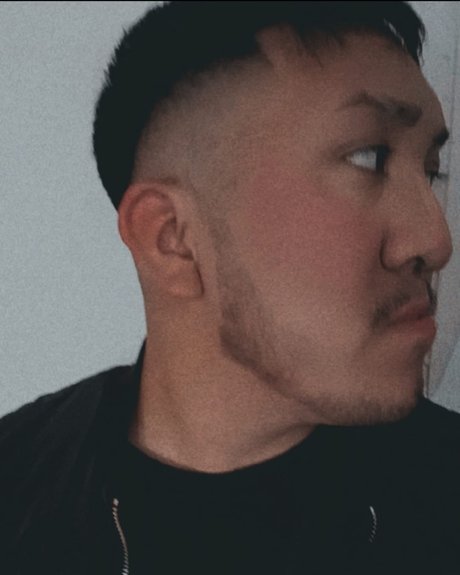 Nadir Azaft porn model gallery