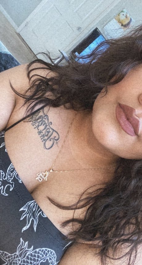 Nadia Love star perfect photo