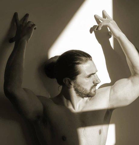 Nachioz art model picture