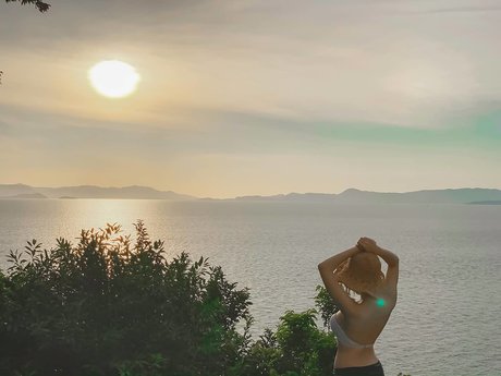 BINABINIE model sexy images