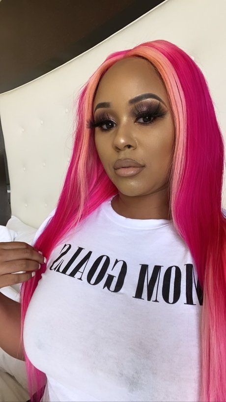 60 inch booty FT shows star nude photos