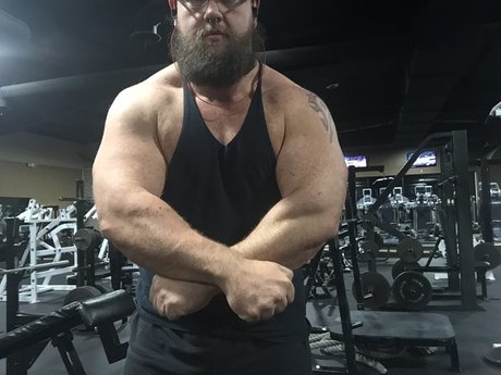 Muscle Warlock free model img