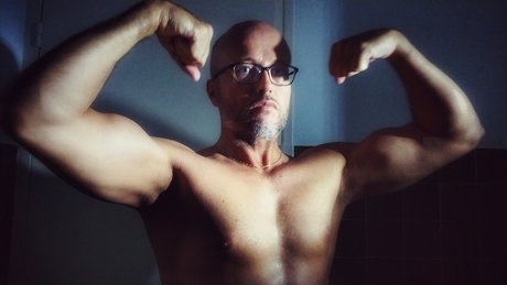 musclesinaction exclusive star images