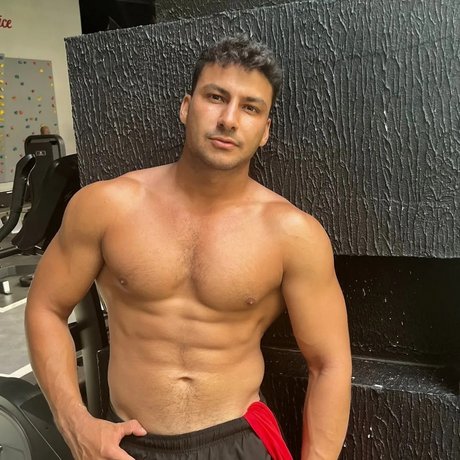 BigFeetmaster high quality model pics