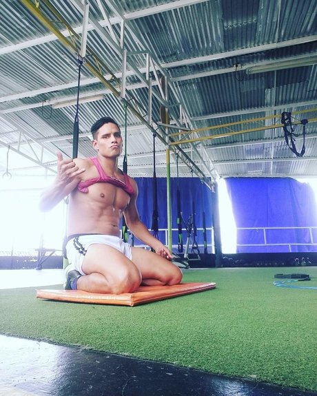 Mu e perfect pornstar images