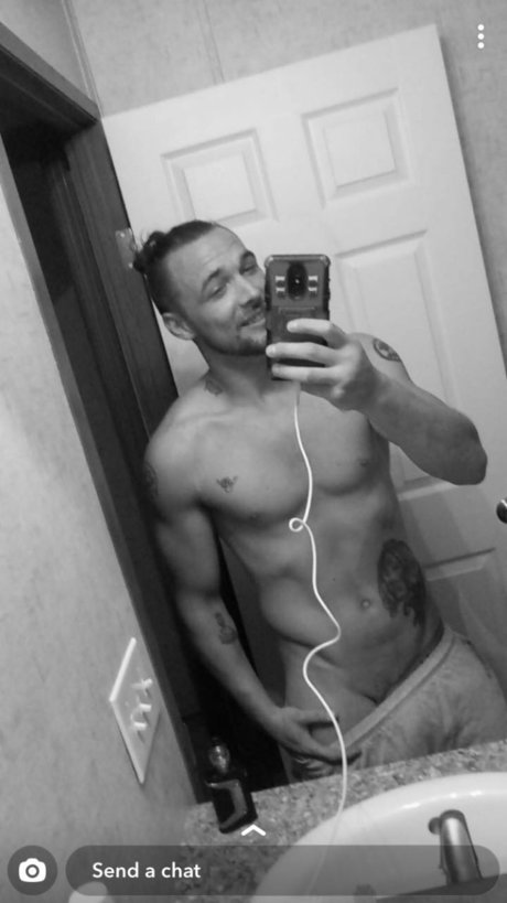 Aaron B star hot pictures