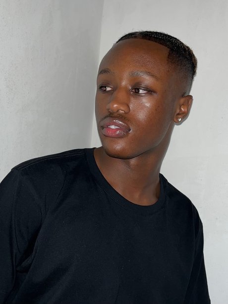 Sima Nevhuhulwi nudes actress galleries