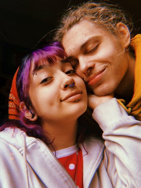 Lola and ty_ naked pornstar image