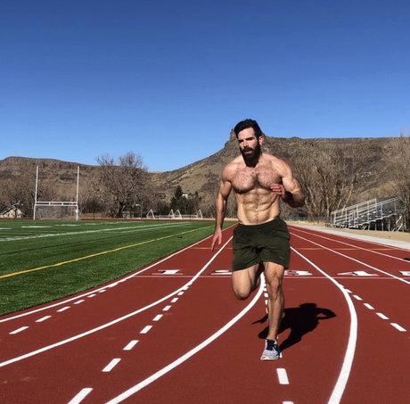 Mountain Zaddy xxx star photo