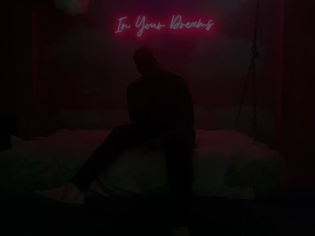 DADDY KONG star erotic photos