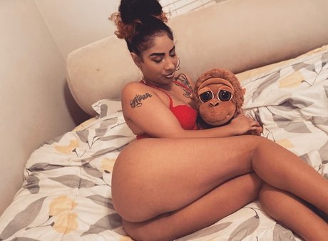 Nicole nieves nude model pictures