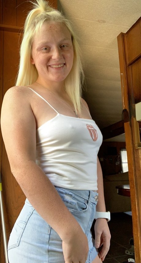 Cheyanne Nicole model perfect image