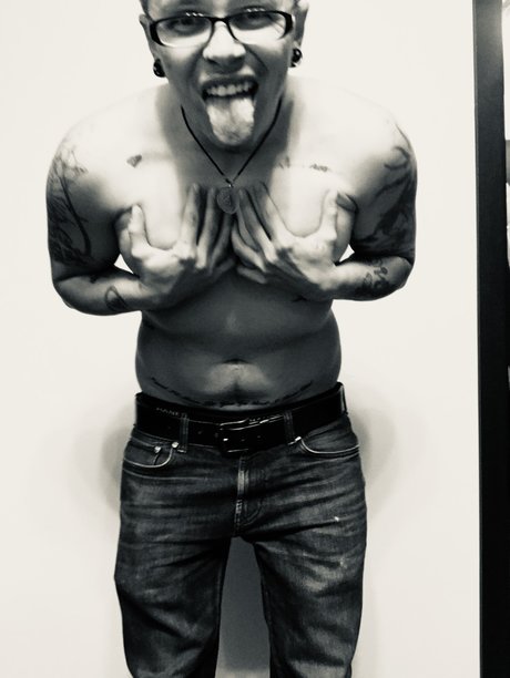 Nick Ryder_ hot actress gallery