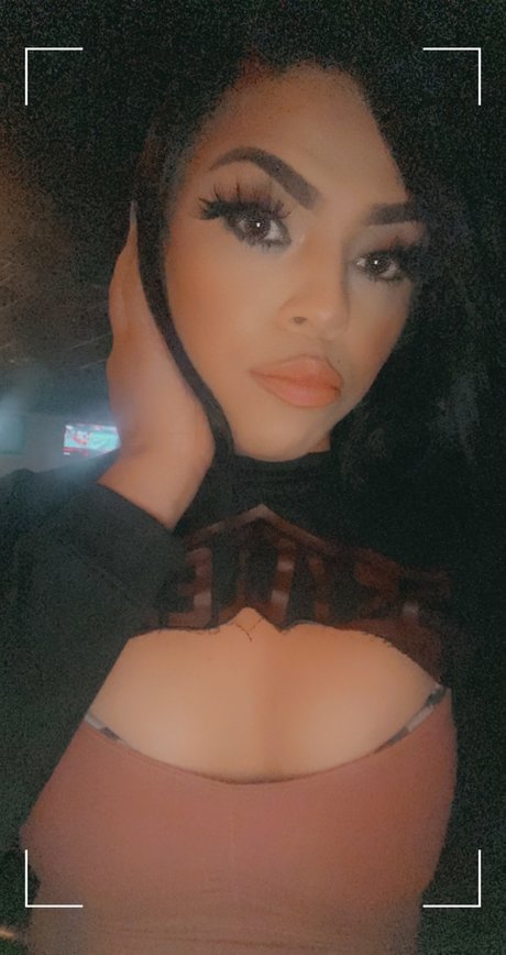 NicholeLove sex actress pics