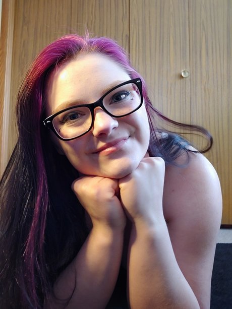 NicholeFREE nude model galleries