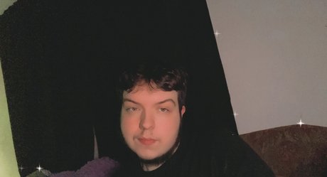 NHurst23 star nude pictures