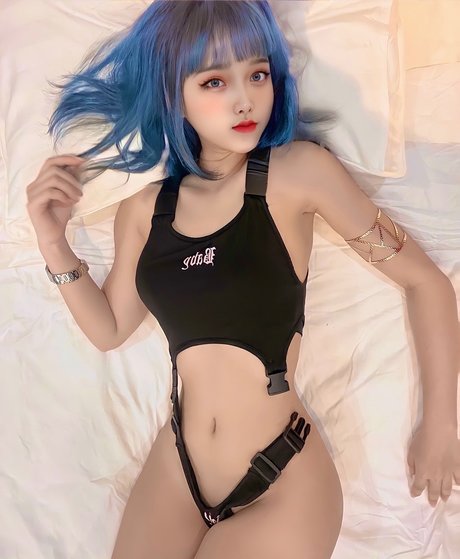 Nguyen Nhu Nhu_ beautiful pornstar images