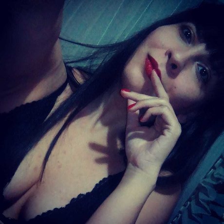 Miel by Na exclusive star photos