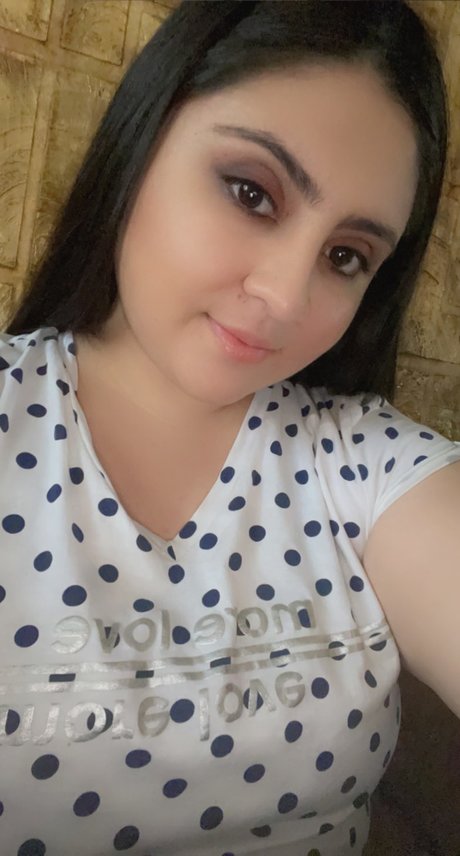 Nayesska naked actress picture