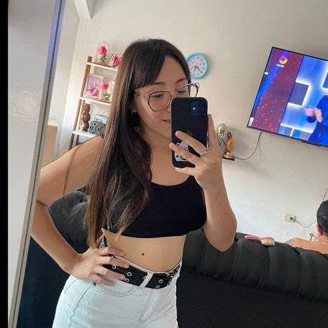 NattashaAmanda pornstar hot pictures