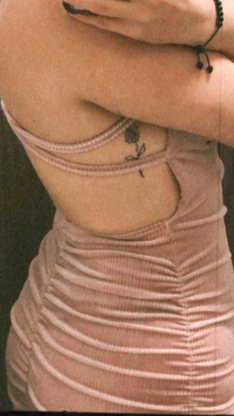 Sweet Nat_ hot actress pic