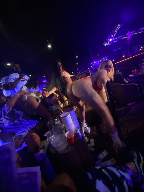 Can t stop watching nudes star images