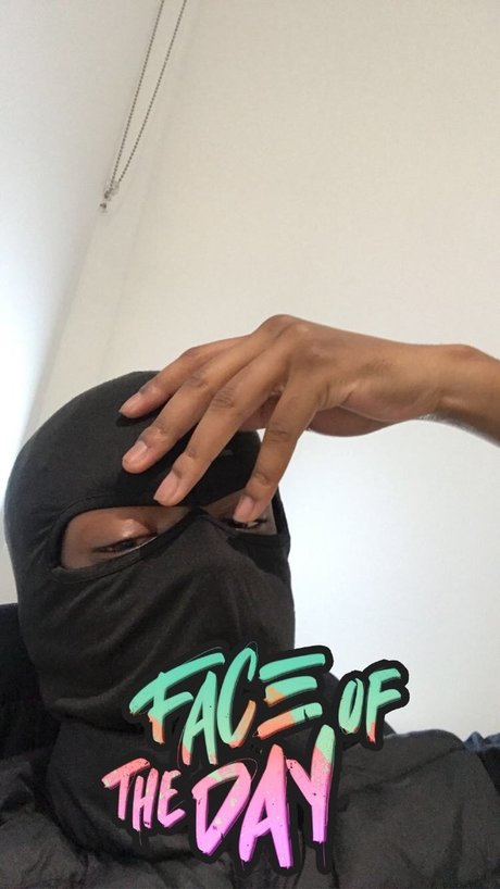 MazCurved_ nudes actress images