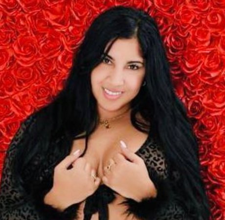 bella 1 perfect model photo