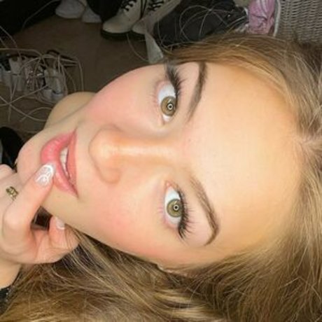 carlycarter model pornographic photo