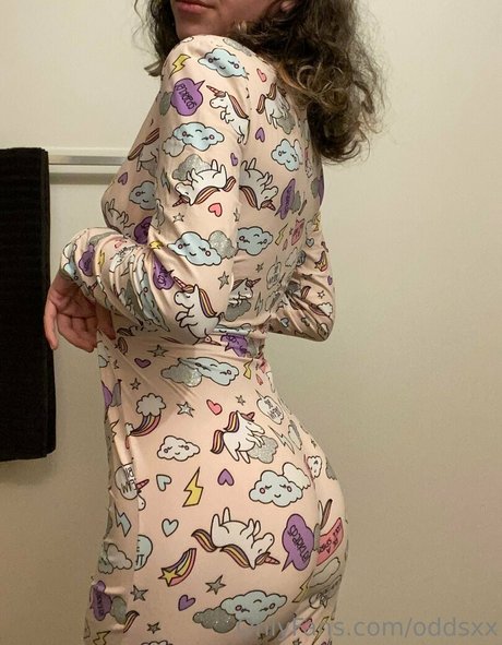 oddsxx model exclusive archive