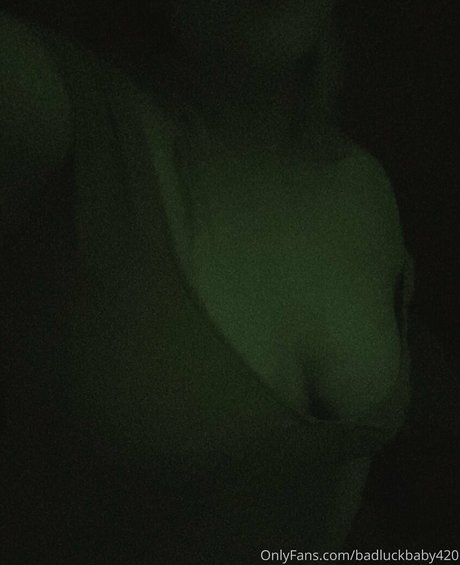 badluckbaby420 sexy model archive