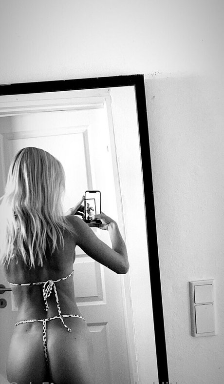 isabelditlevsen xxx model picture