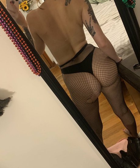 Momjeans x star free images