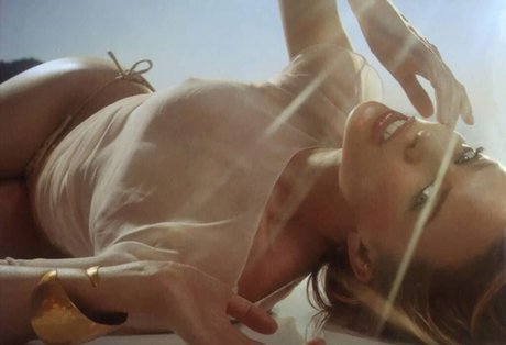 Kylie Minogue perfect model pictures