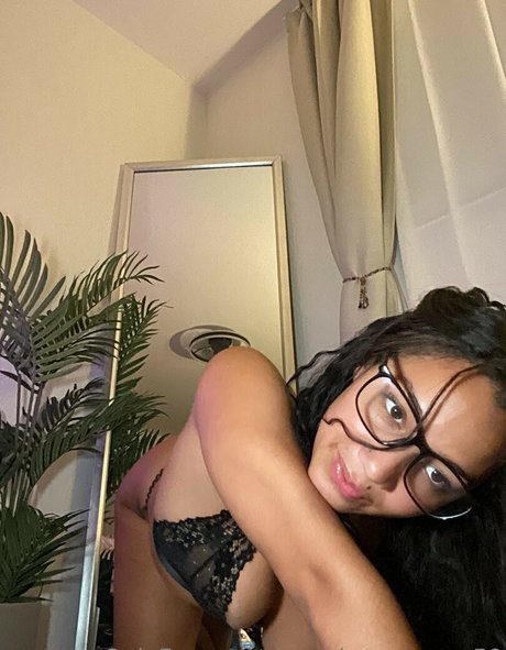 Keira Summers model art picture