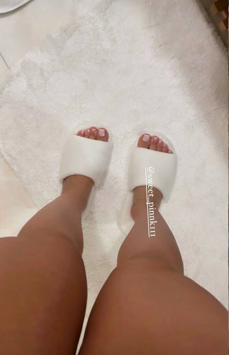 sweet pinnk1 pornstar naked images