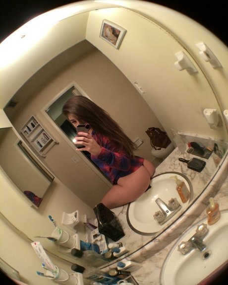 nataliemonroe pretty pornstar pic