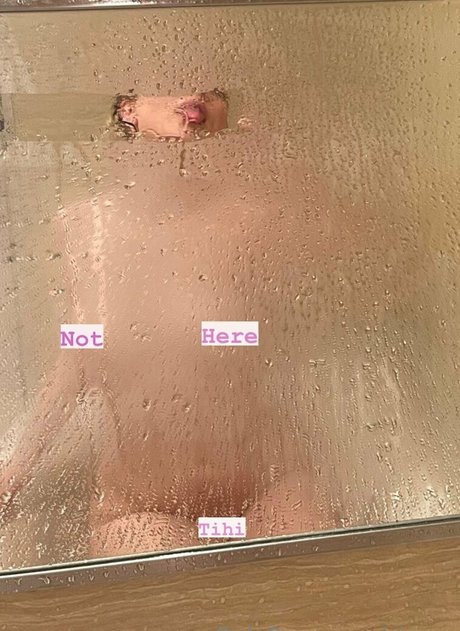 sinzor nudes actress photos