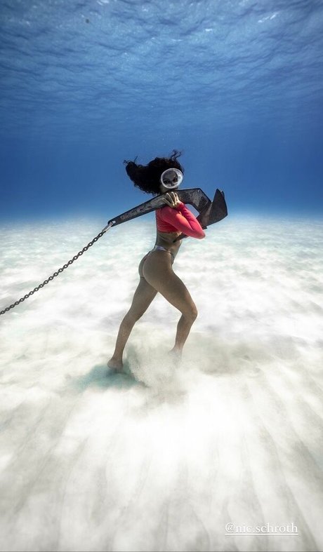 Ariadna Hafez hot pornstar pictures