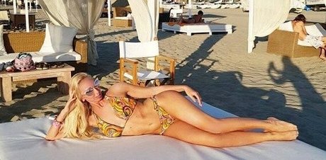 Sara Muzi model pretty pictures